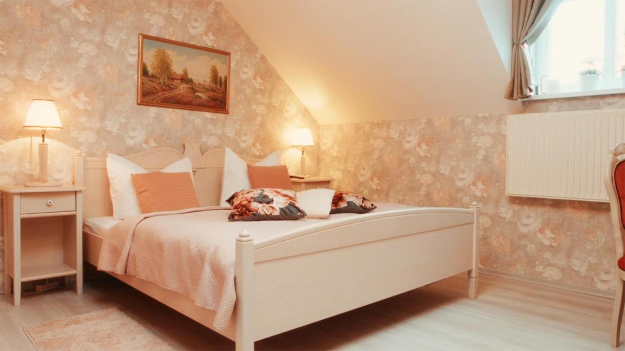 Отель Anker Arneburg Экстерьер фото